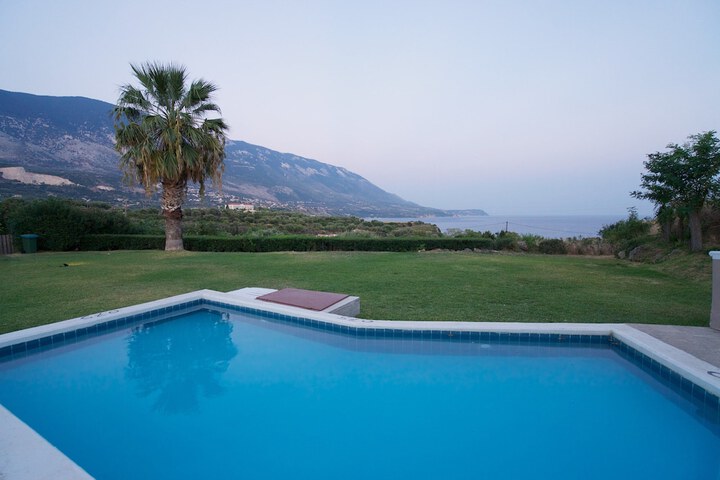 Hotel Pool