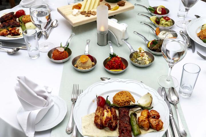 Dining 40 of 62