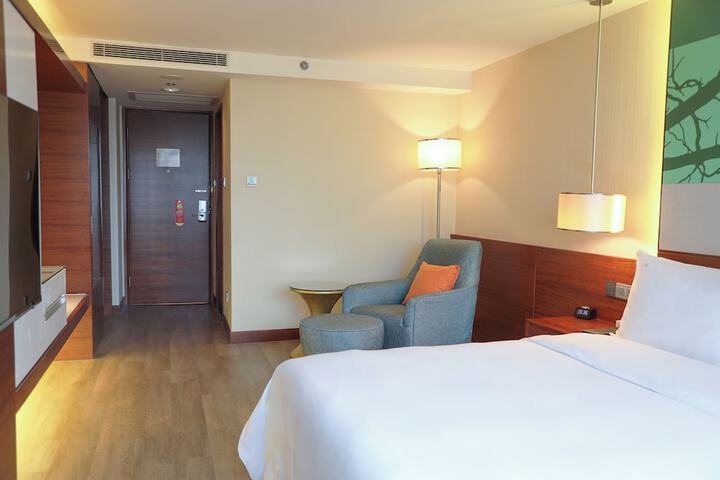 Room 22 of 147