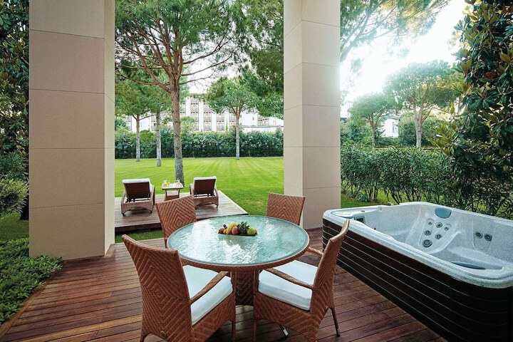 Terrace/Patio 307 of 336
