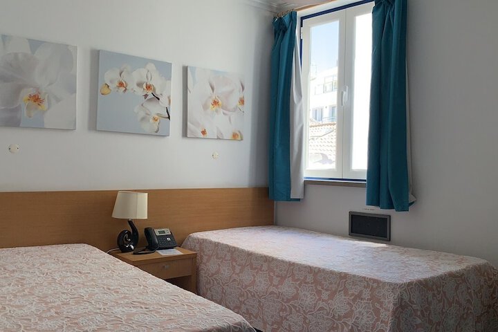 Room 4 of 85