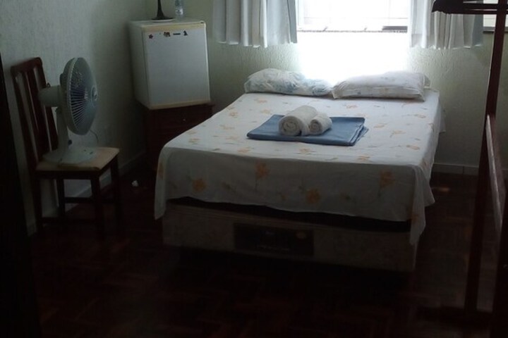 Room 10 of 23