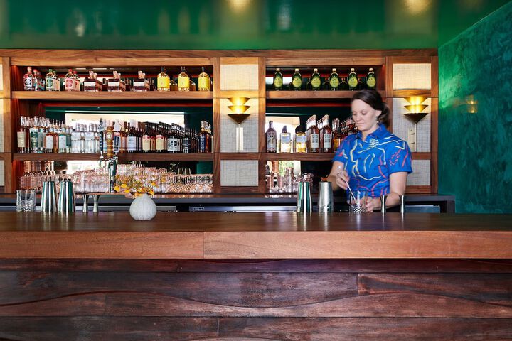 Poolside bar