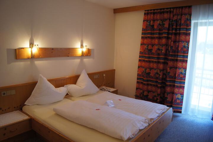 Room 18 of 82