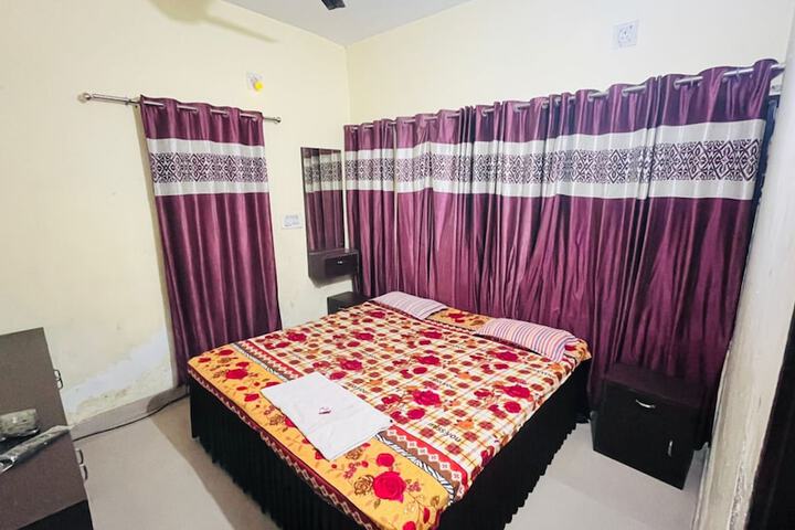 Room 8 of 21