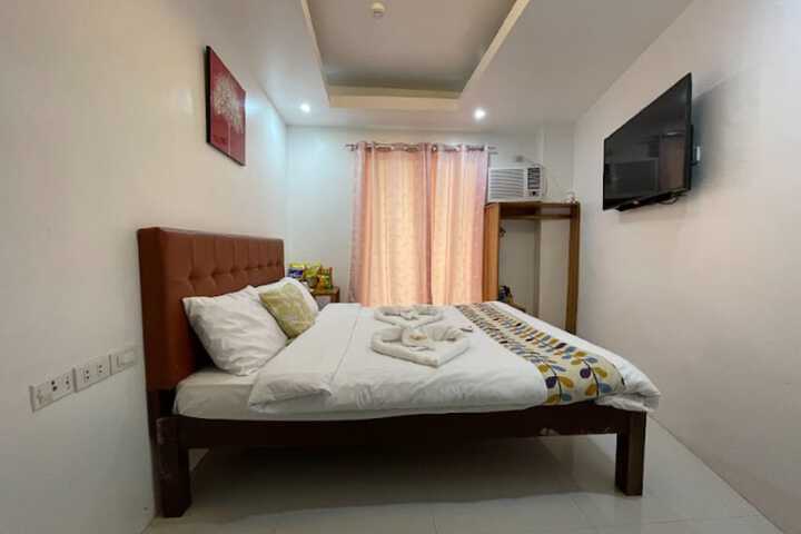 Room 27 of 63