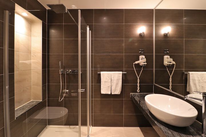 Bathroom Interior Photo