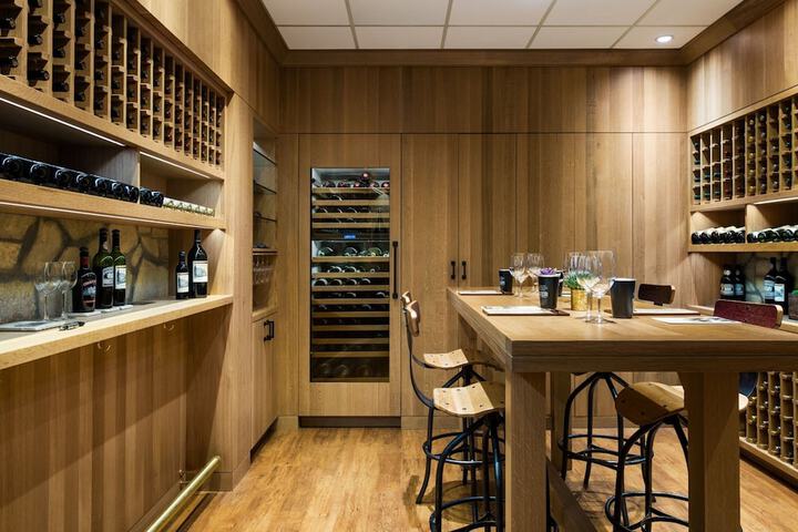 Tasting room