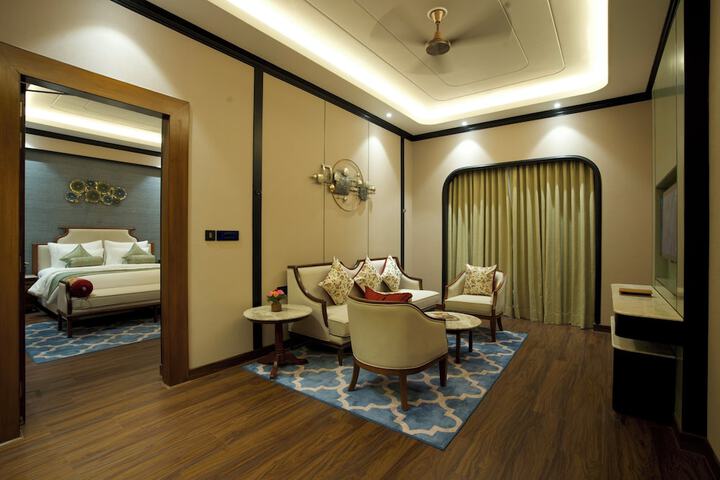 Room 35 of 67