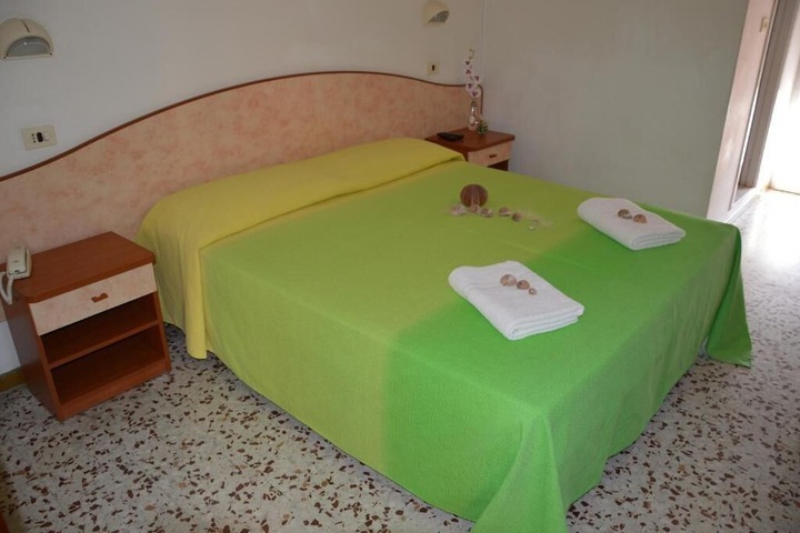 Room 16 of 58