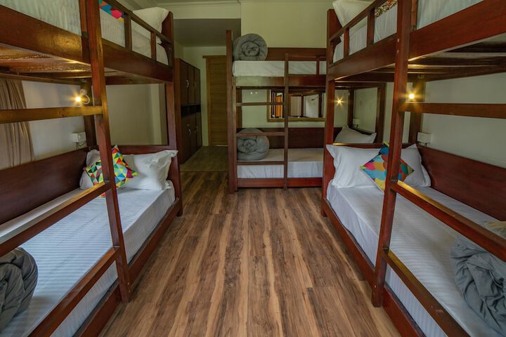 Room 36 of 80