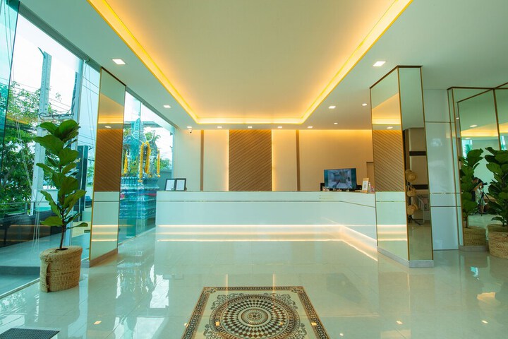 Hotel Interior 4 of 88