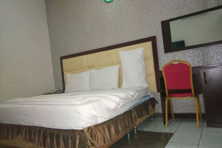Room 3 of 26