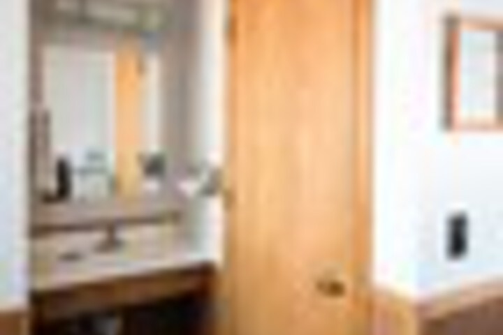 Room 56 of 510