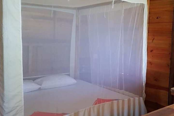 Room 9 of 24