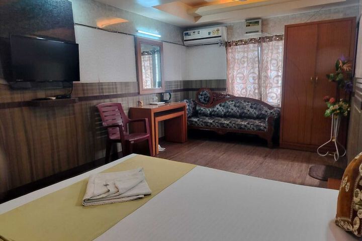 Room 16 of 46