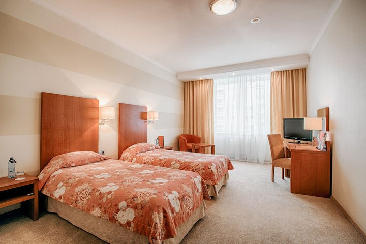Room 16 of 56