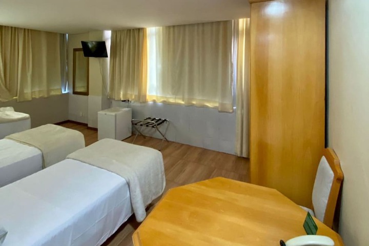 Room 52 of 120
