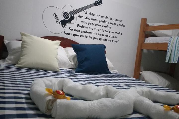 Room 9 of 15
