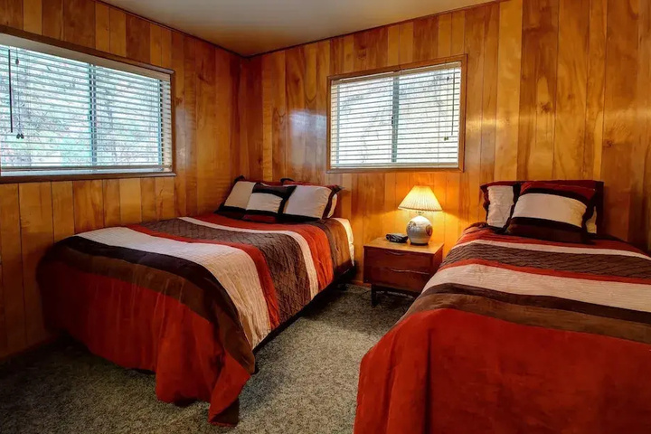Room 3 of 12