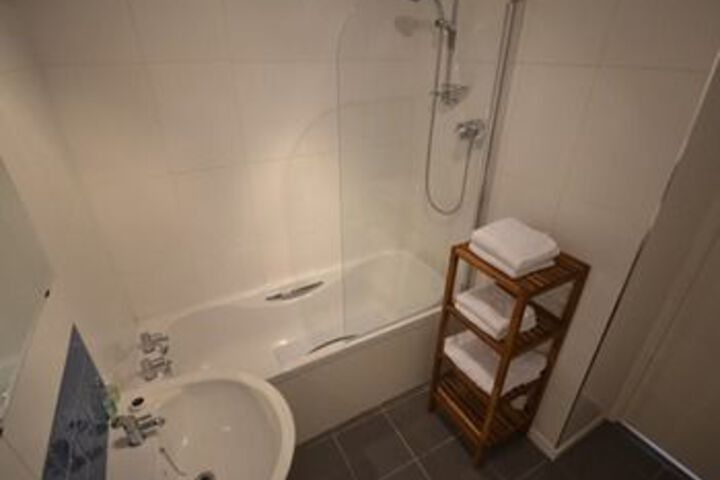 Room 2 of 15