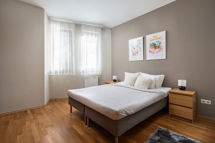 Room 8 of 79