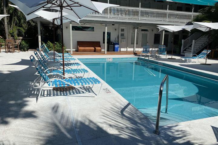 Pool 38 of 44