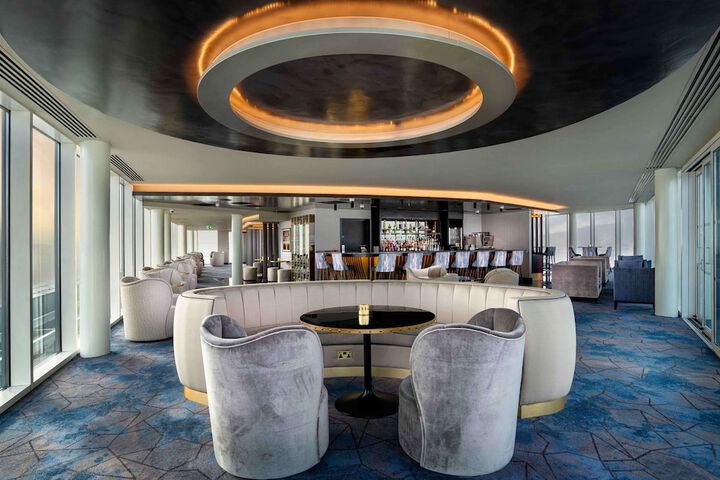 Lounge 43 of 63