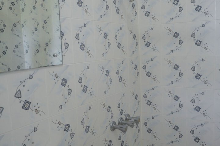 Room 43 of 69