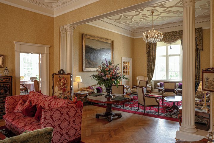 Entrance & Lobby