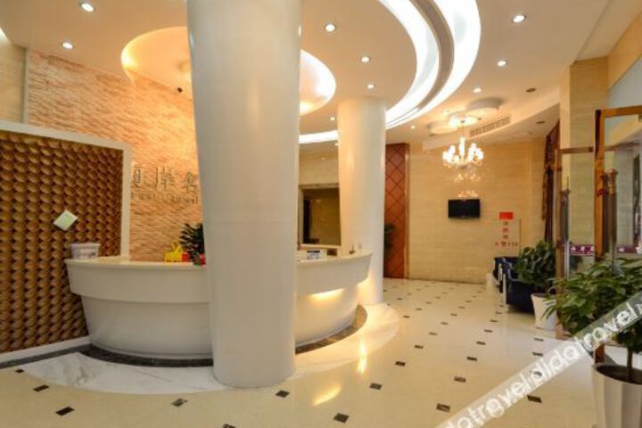 Hotel Interior 9 of 18