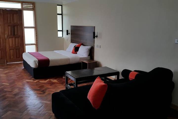 Room 3 of 20