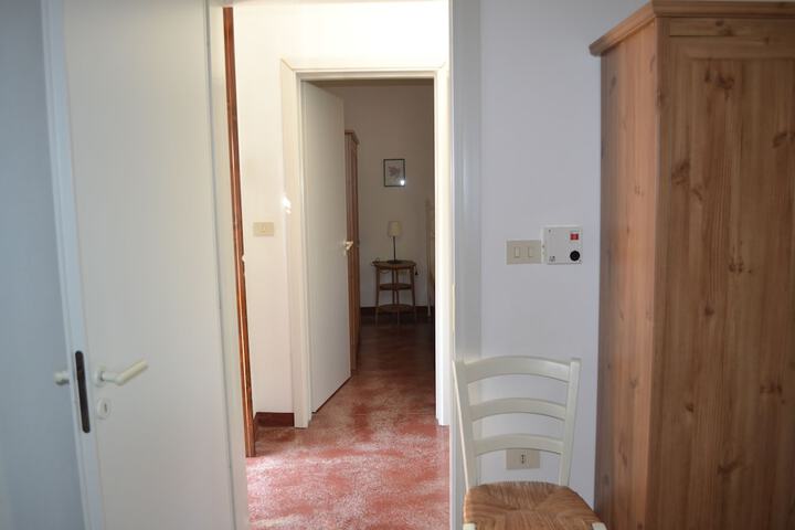 Room 18 of 81