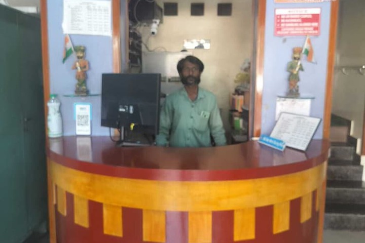 I-ROOMZ Udhyan Residency