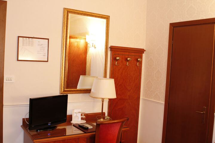 Room amenity
