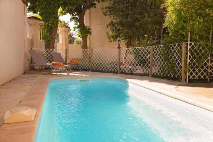 General 16 of 40