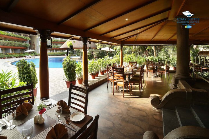 Dining Photos