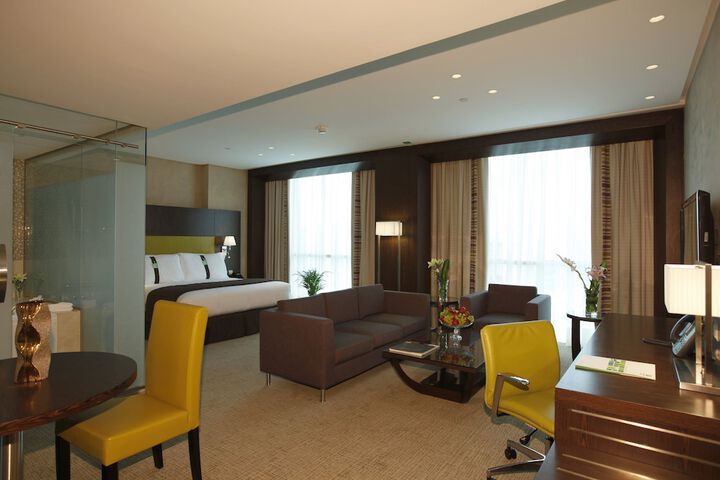 Room 46 of 90