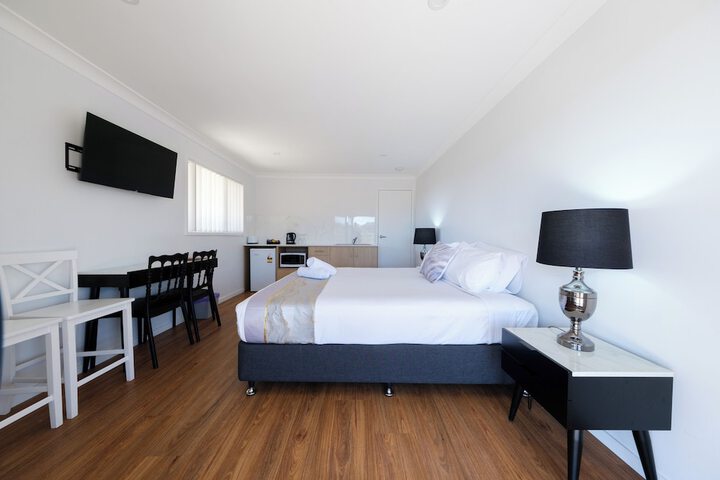 Room 65 of 157