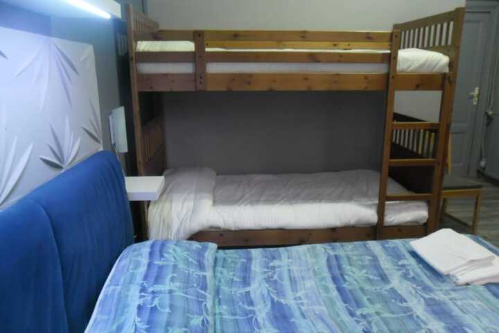 Room 2 of 37