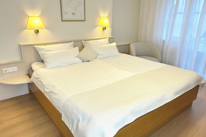 Room 32 of 70