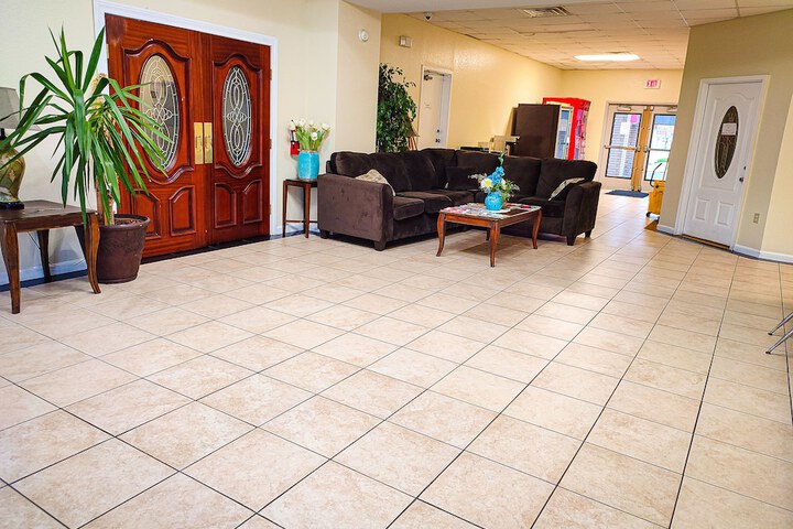 Hotel Interior 6 of 27