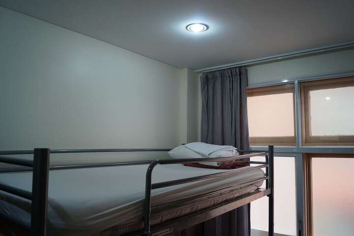 Room 6 of 35
