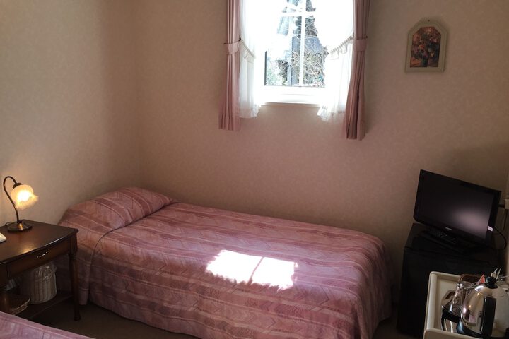 Room 6 of 21