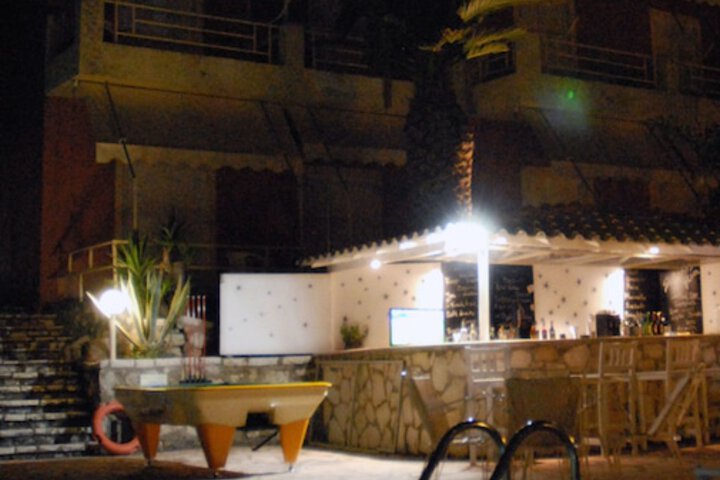 Lounge 95 of 113