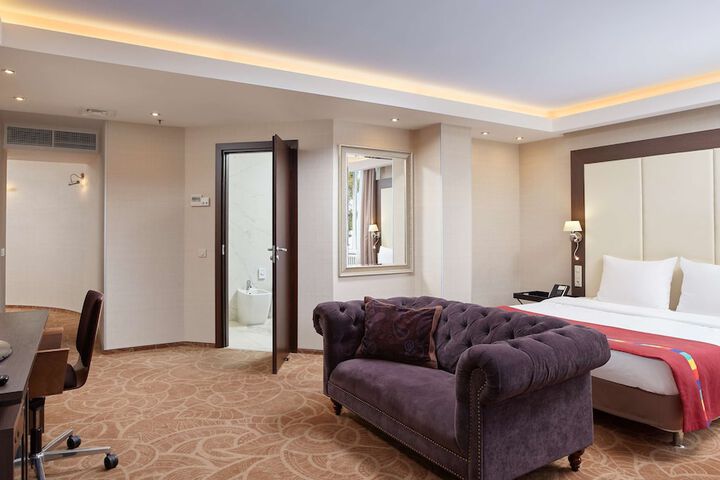 Room 20 of 73
