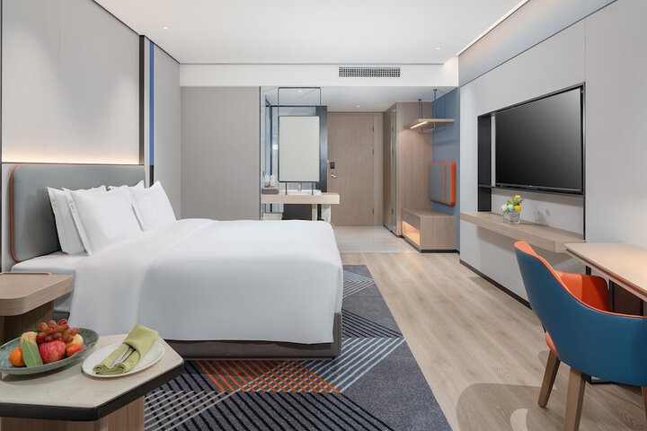Room 8 of 53