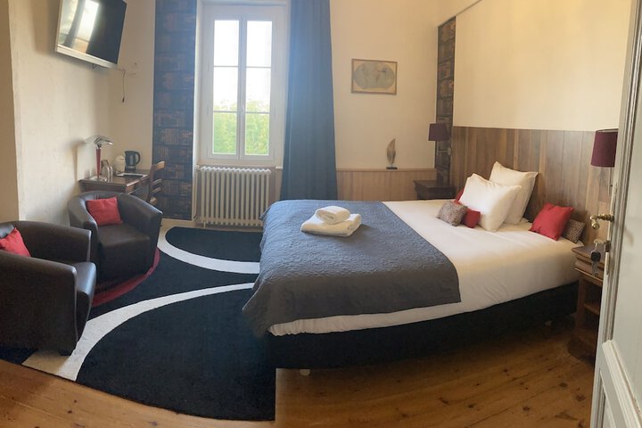 Room 9 of 69