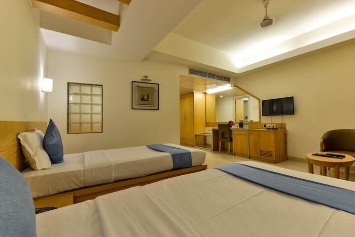 Room 7 of 19