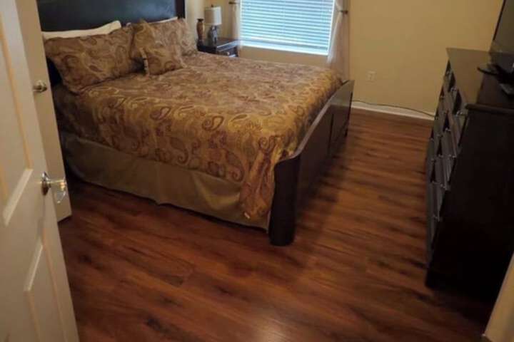 Room 32 of 168